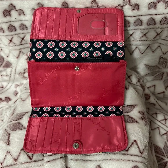 Vera Bradley wallet - Picture 2 of 8